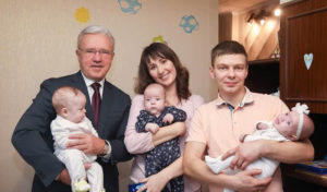 В Красноярском крае на пять лет продлили действие закона о краевом материнском капитале