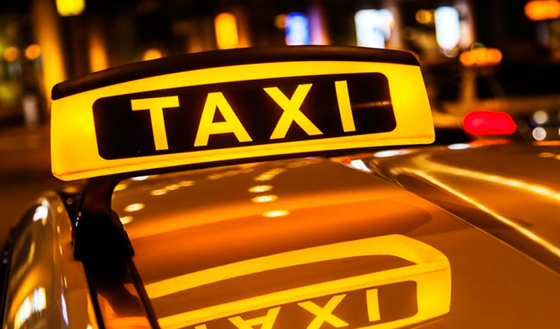 Эксперты: страхование автомобилей такси под видом обычных машин набирает обороты