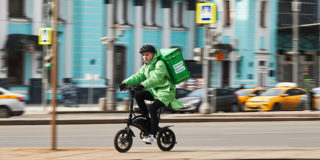 Delivery Club: Санкт-Петербург на втором месте по количеству ресторанов с велопарковками