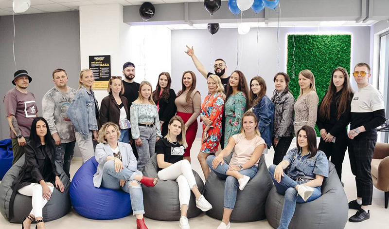 Бесплатное обучение со звездами и широкие возможности для контента: в России открываются блогерские студии Insight People 