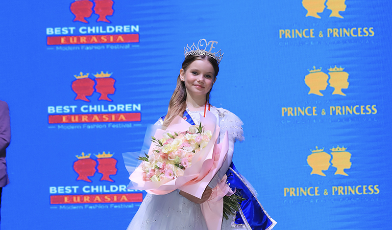 Девятилетняя балерина из Москвы признана самой красивой девочкой Евразии