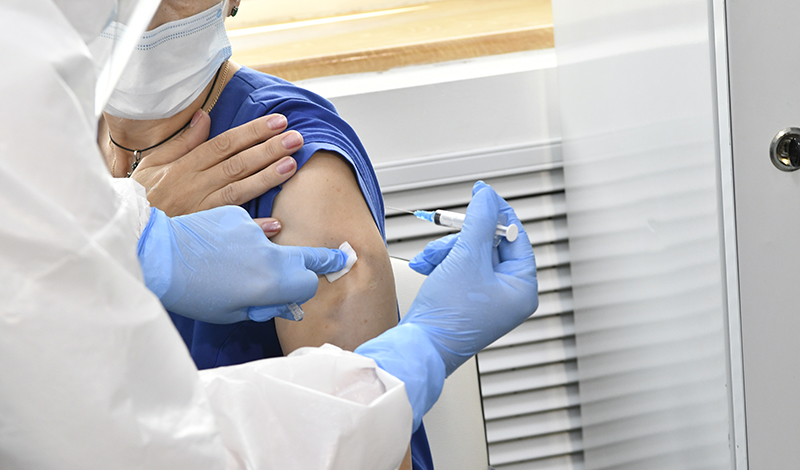 В Поморье первый этап вакцинации от COVID-19 прошли более полумиллиона северян