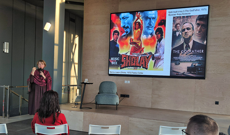В Доме молодежи Санкт-Петербурга в рамках Недели Индии прошла лекция «Болливуд против Голливуда»