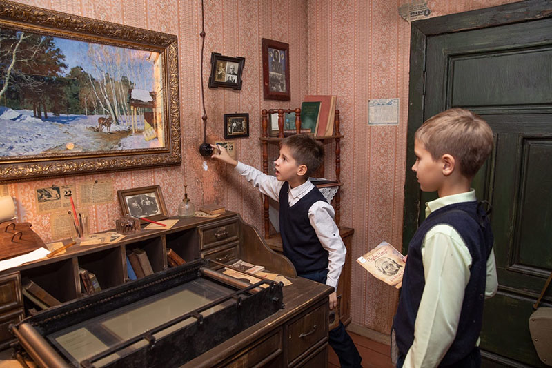 Около 90 тысяч московских школьников за год посетили образовательно-исторический квест в Музее Победы