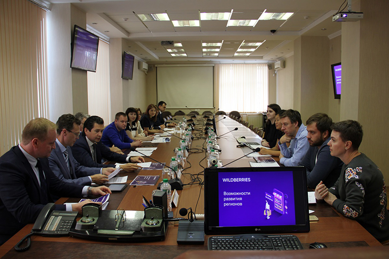В Татарстане запустили новый формат освоения предпринимателями интернет-торговли