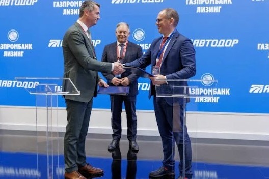 ПМЭФ 2022: Группа Газпромбанк Лизинг и госкомпания «Российские автомобильные дороги» заключили соглашение о сотрудничестве