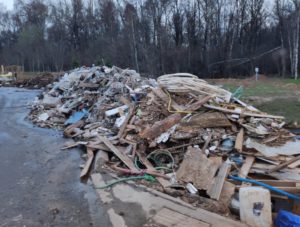 Народный фронт добился ликвидации несанкционированной свалки в районе станции метро «Прокшино» в Москве