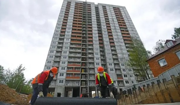 Объем поставленных на учет новостроек в Москве увеличился в два раза в январе-апреле