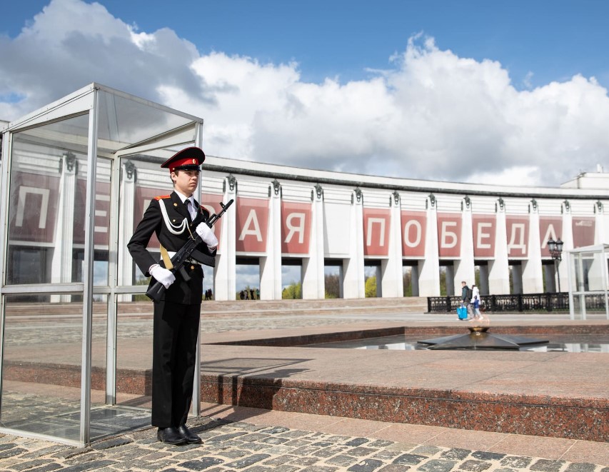 В День России московские кадеты заступят на вахту почетного караула около Музея Победы