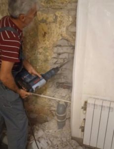 Народный фронт вернул жителям одного из домов в Войковском районе Москвы возможность пользоваться водопроводом