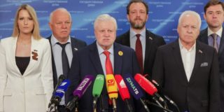 Сергей Миронов: «ЕР дискредитирует идею реновации»