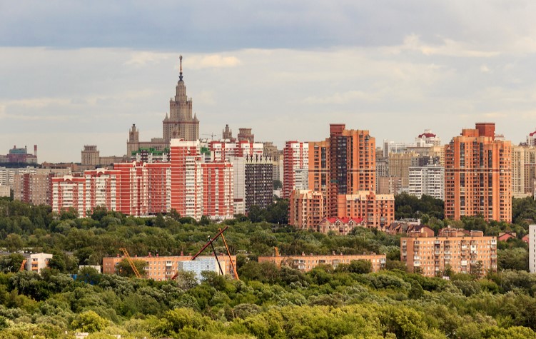 В июне Новая Москва впервые в этом году уступила первенство   по числу регистраций ДДУ