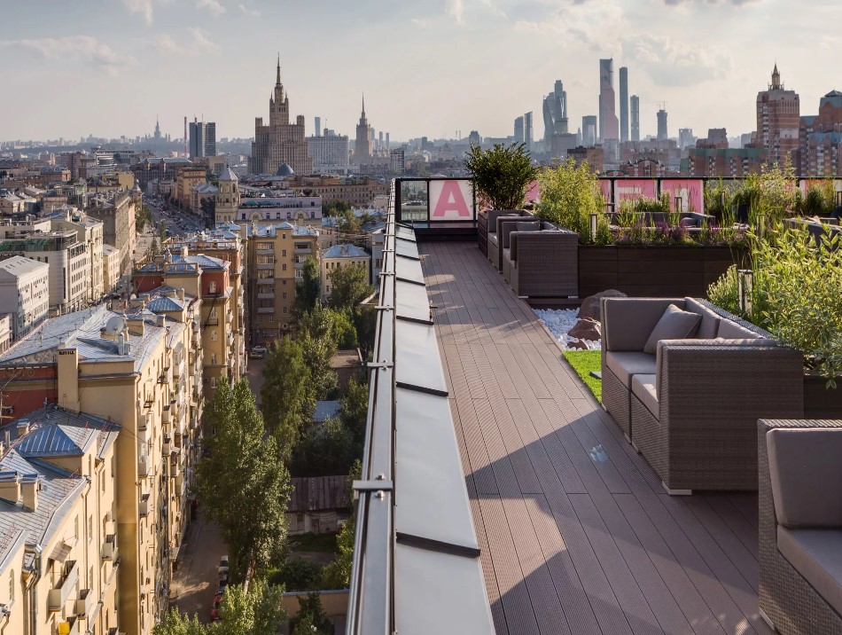   Только треть премиальных домов в центре Москвы располагают собственными садами