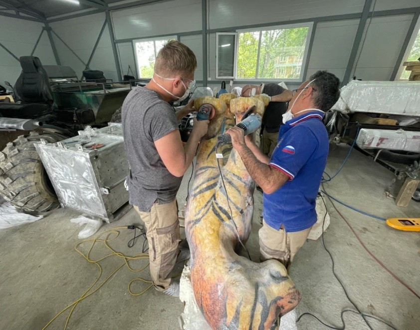 Ростех раскрыл детали работы над янтарным тигром для ВЭФ-2022