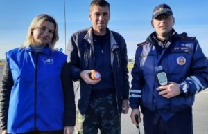 В Татарстане сотрудники Госавтоинспекции вручали водителям витамины