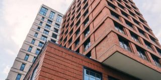 Группа компаний «БЭЛ Девелопмент» построила комплекс премиальных апартаментов «Маяковский» в центре Новосибирска 