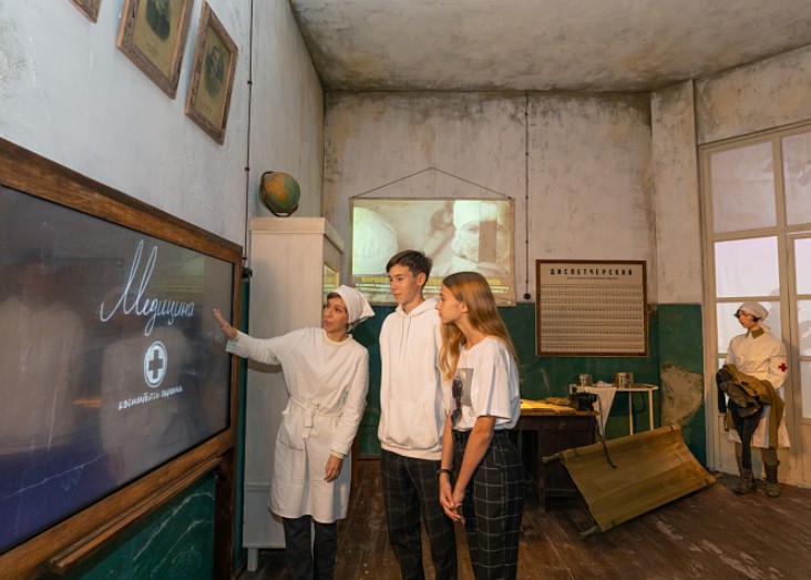 Педагоги вместе с учениками смогут бесплатно посетить Музей Победы в День учителя