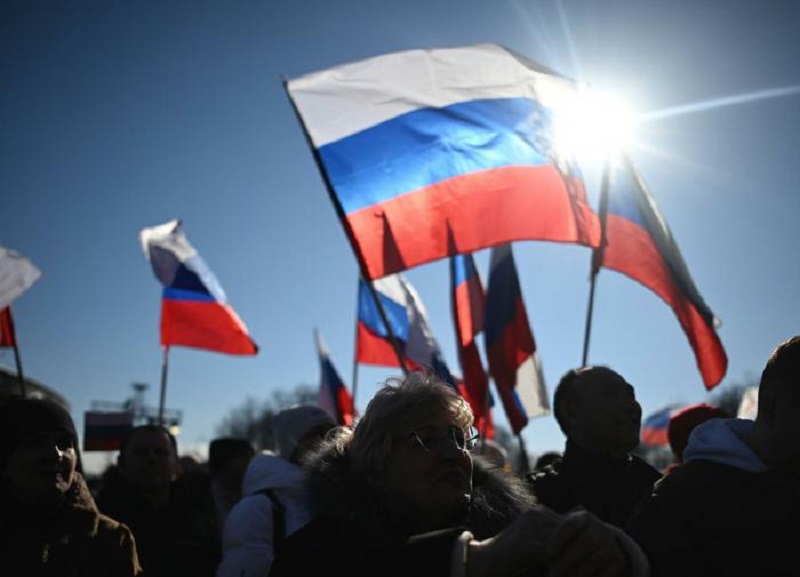 Для воспитания патриотизма молодёжи России необходимо много работать