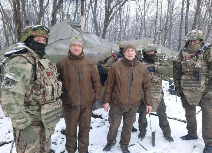 Депутат Госдумы разместил фото, подтверждающие его нахождение в зоне боевых действий