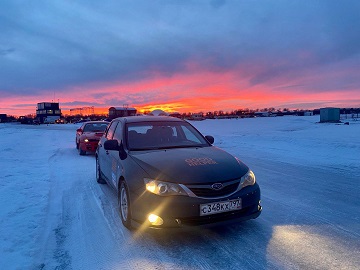 В Подмосковье прошли спортивные заезды на ледовом автодроме