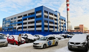 Средняя цена машино-места в новостройках Москвы в 2022 году составила 2,3 млн рублей