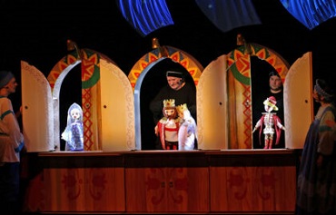 Артисты Татарского театра кукол представили спектакль в Луганске