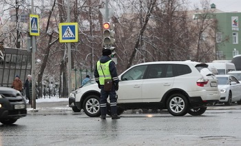 В ГИБДД призвали жителей Татарстана сообщать об опасных участках дорог