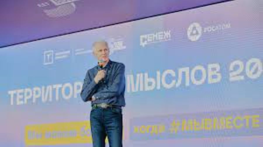 Десятилетие науки и технологий в России: Андрей Фурсенко рассказал молодым учёным «Территории смыслов», как сохранить технологический суверенитет страны