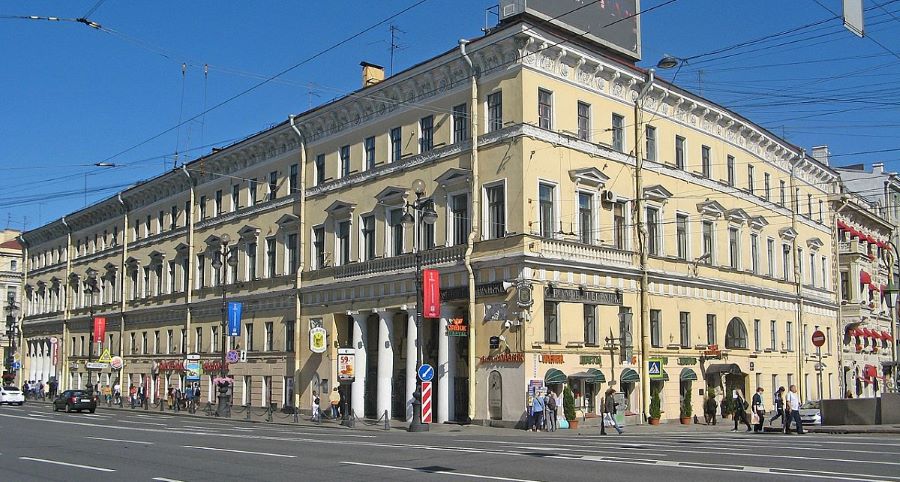 Дом с горгонами и жезлом Меркурия отреставрируют в Санкт-Петербурге