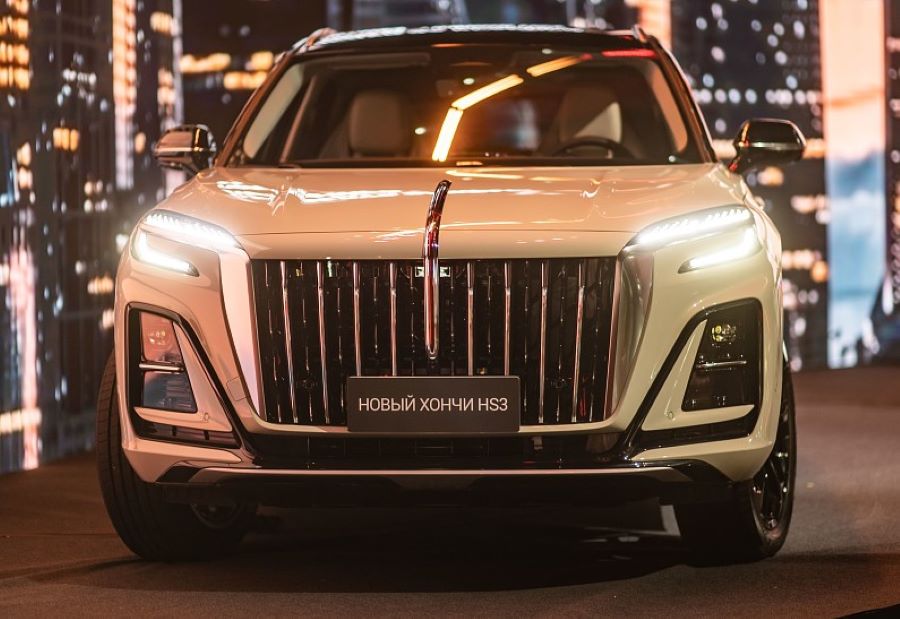 Премиальный автомобильный бренд HONGQI представил на российском рынке компактный кроссовер HS3