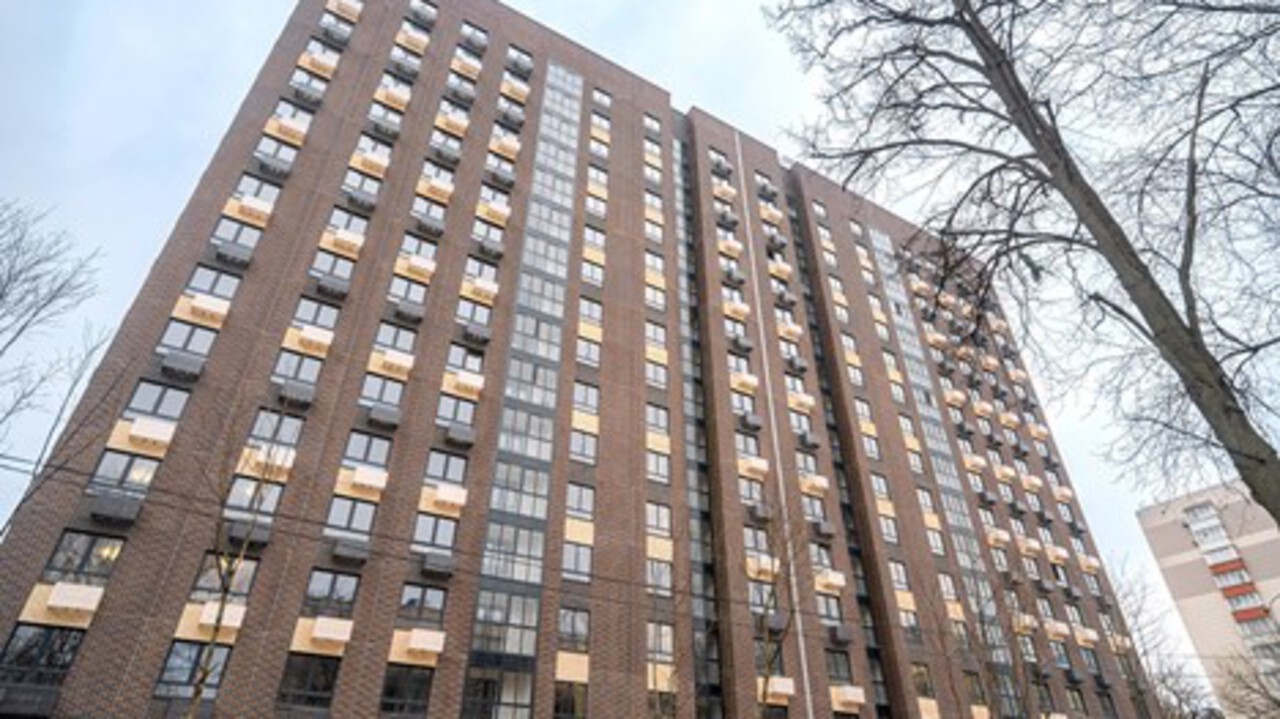 вять домов по реновации оформлены московским Росреестром в апреле