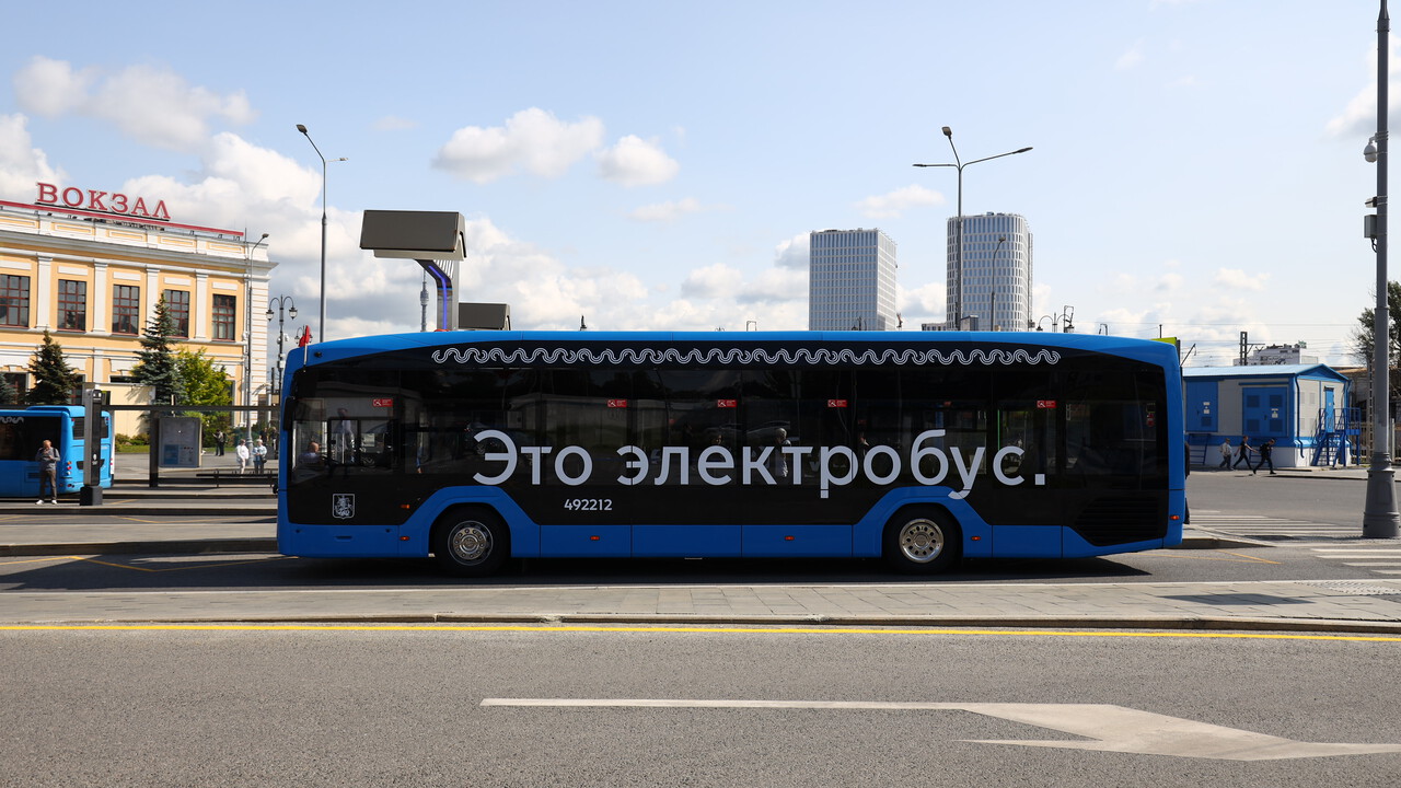 Мосгортранс: "Среднее число поездок на электробусах в сутки достигло 1 млн"