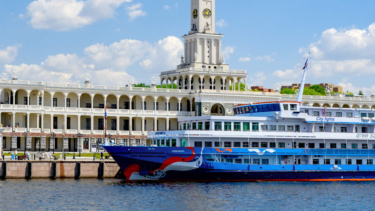 Мосгортранс: "Более 80 тыс. пассажиров отправились в круизы из Москвы с начала навигации"