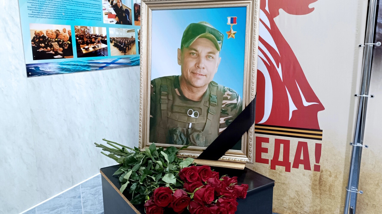 Открытие памятника-бюста герою России подполковнику Чебневу Сергею Владимировичу