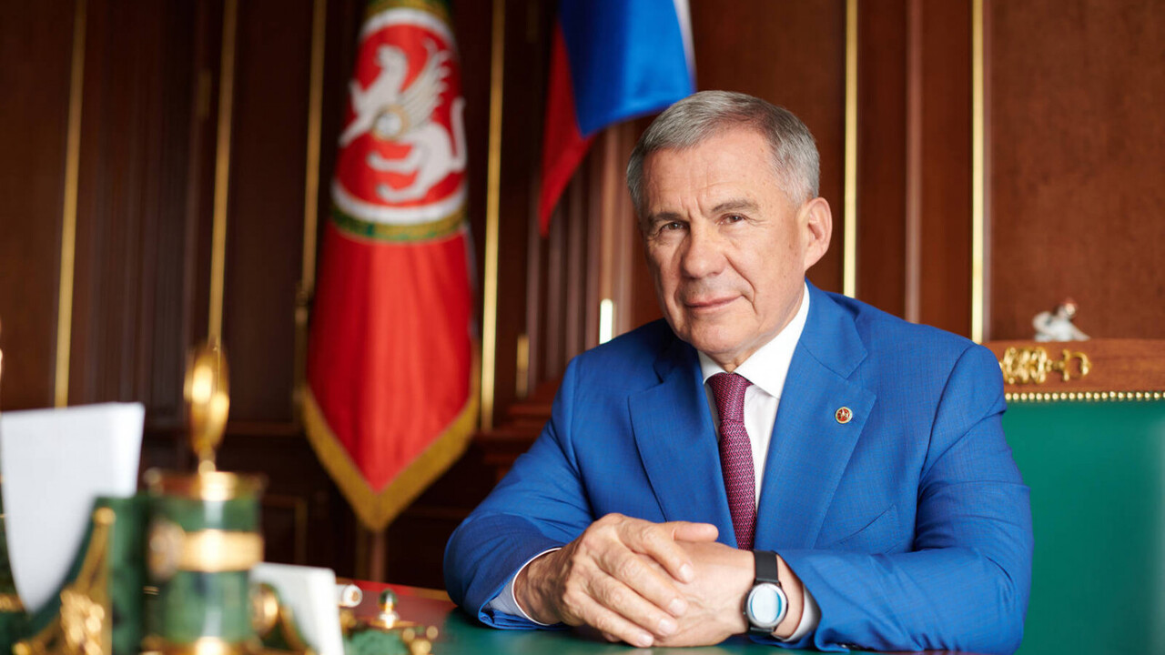 Рустам Минниханов поздравил всех с Днём Республики